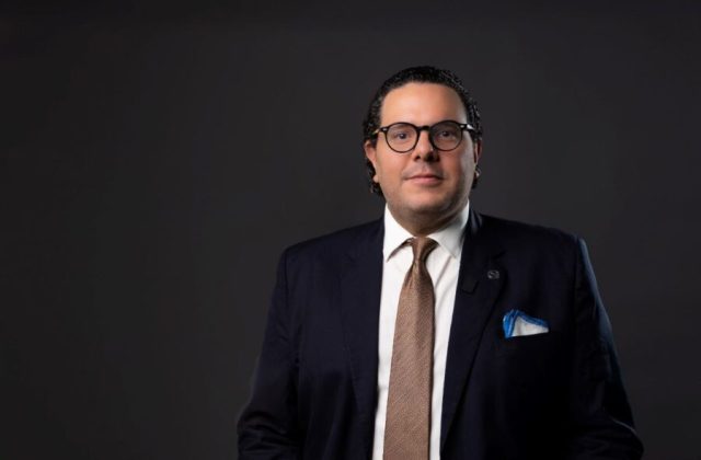 Abinader nombra a Víctor Cedeño nuevo superintendente de Bancos