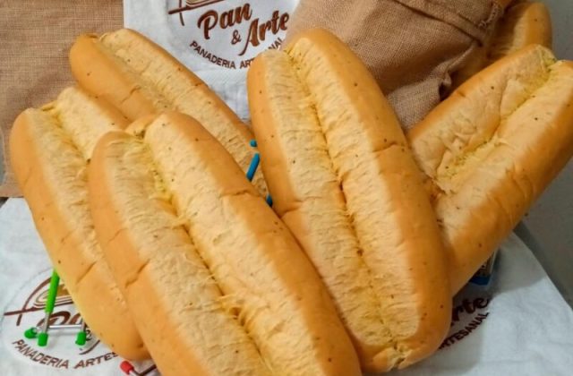 Las teleras navideñas del Gobierno también sostienen a panaderías dominicanas
